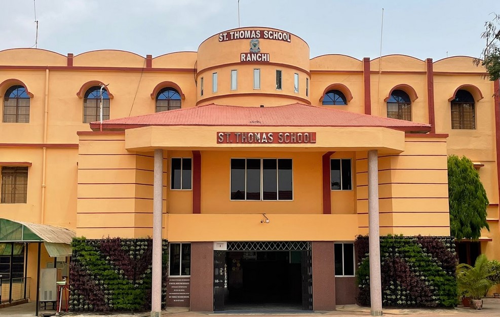 St Thomas School, Dhurwa